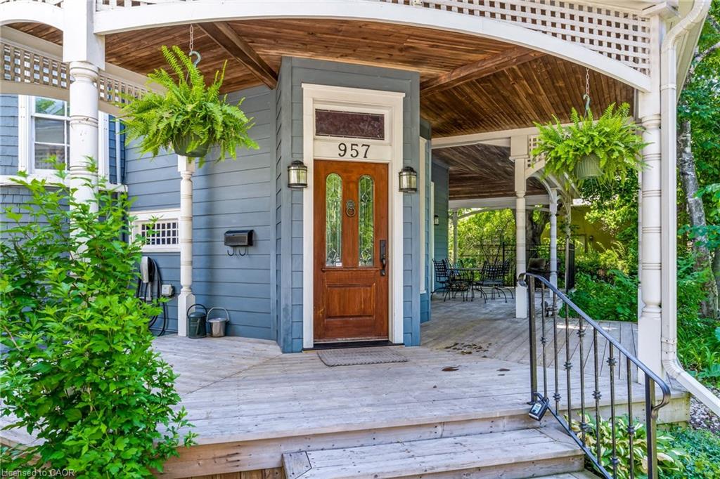 957 Beach Boulevard Property Photo 3