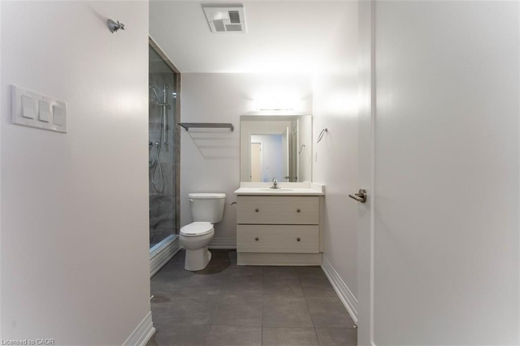 213-10 Concord Place Property Photo 18