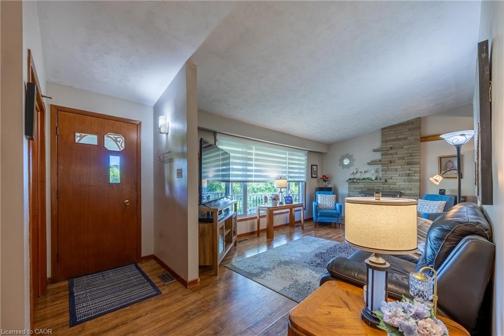 1712 Vittoria Road Property Photo 4