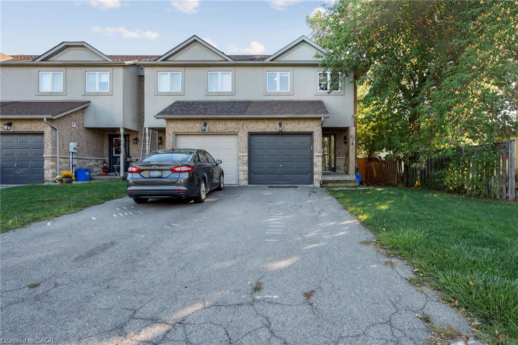 27 Pettit Street Property Photo 1