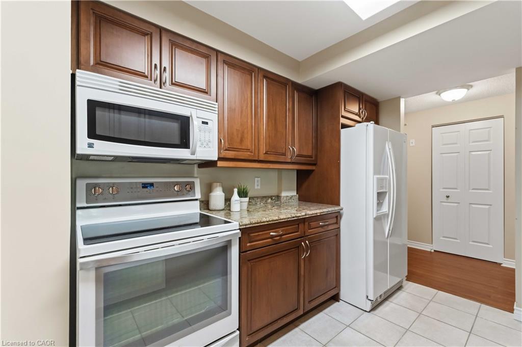 205-970 Golf Links Road Property Photo 22