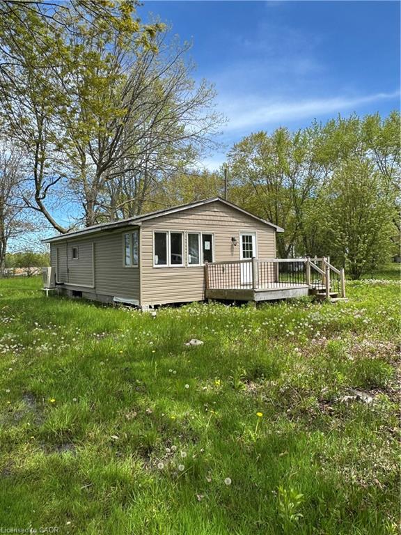 28 Derner Line Property Photo 1