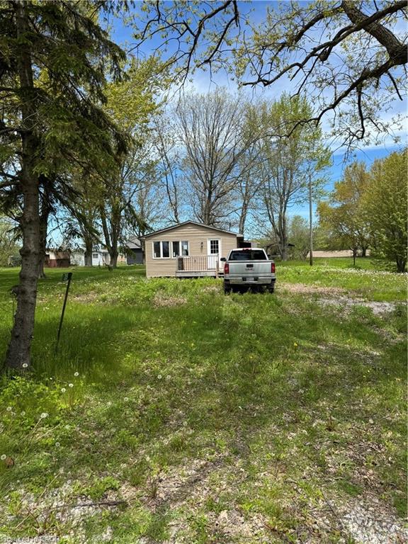 28 Derner Line Property Photo 4