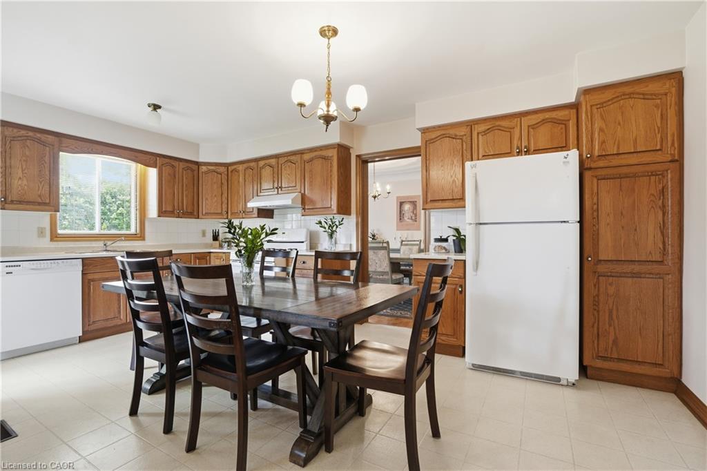 11 Greenbriar Court Property Photo 10