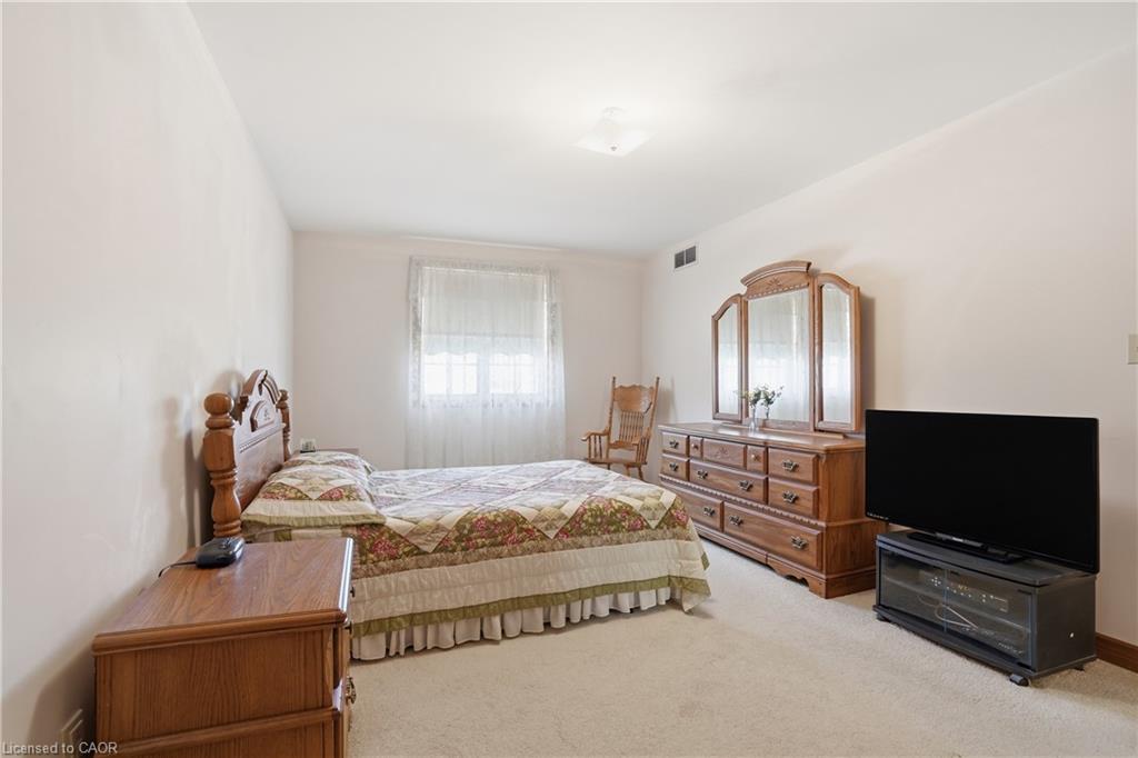 11 Greenbriar Court Property Photo 14