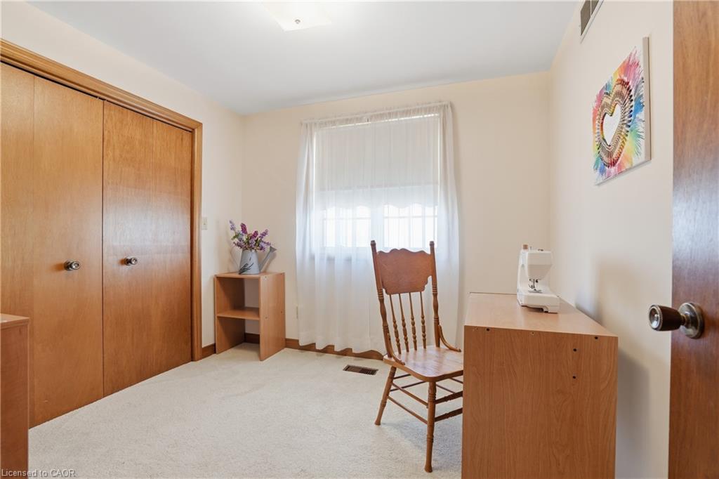 11 Greenbriar Court Property Photo 17