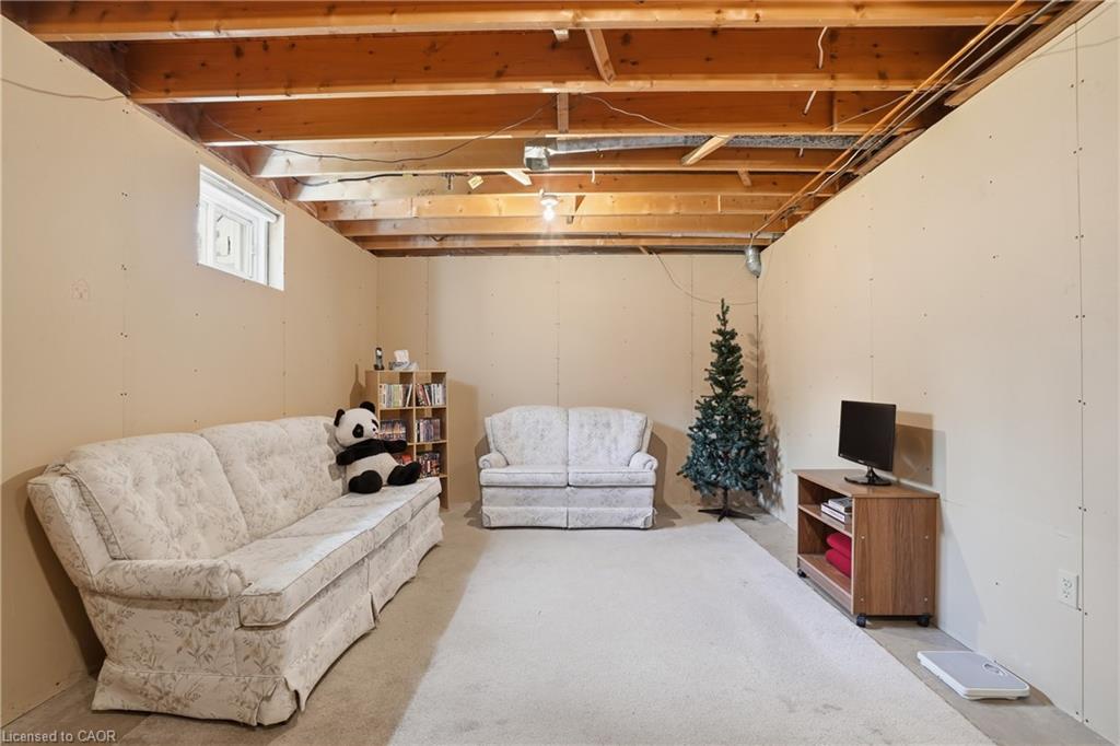 11 Greenbriar Court Property Photo 23