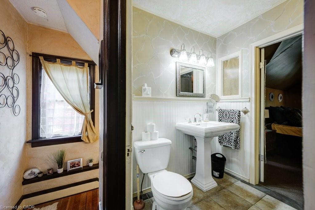 78 Chestnut Street Property Photo 35