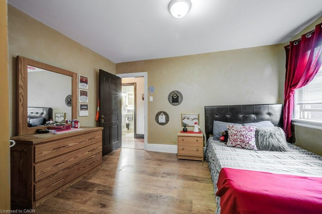 78 Chestnut Street Property Photo 39