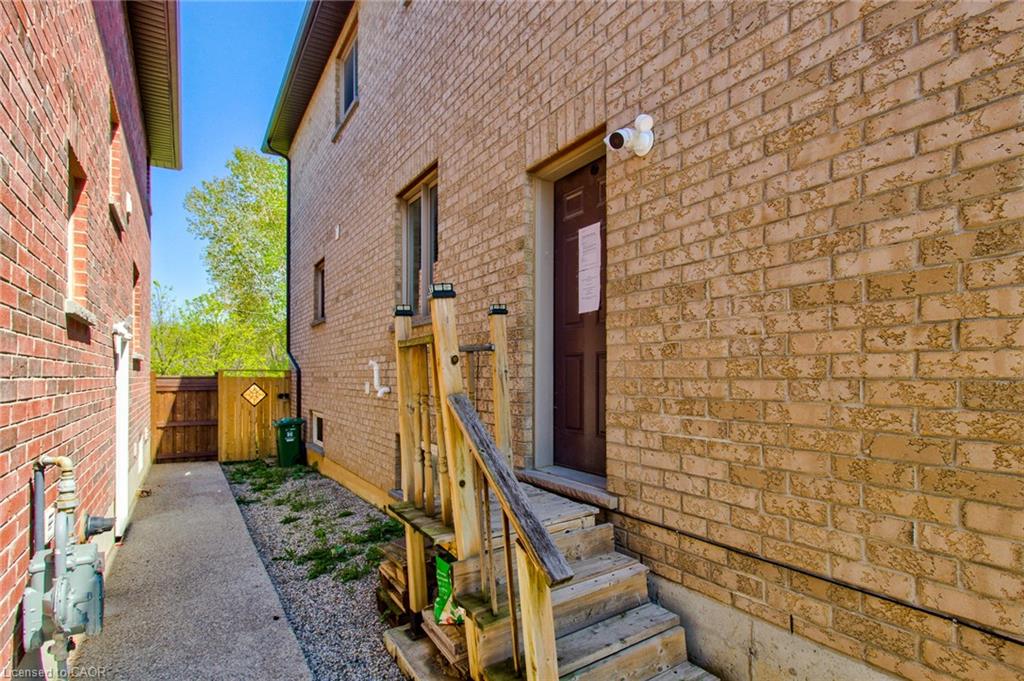 7 Chardonnay Street Property Photo 3