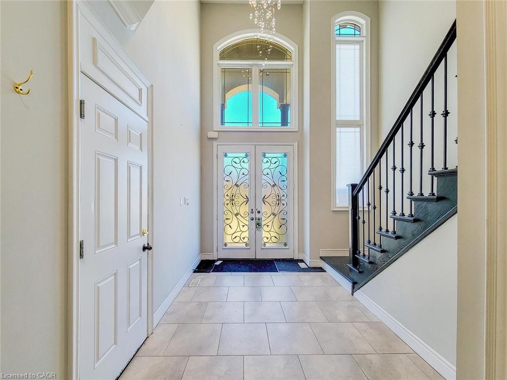7 Chardonnay Street Property Photo 4