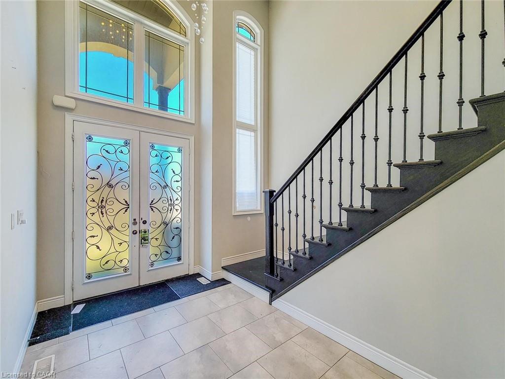 7 Chardonnay Street Property Photo 5