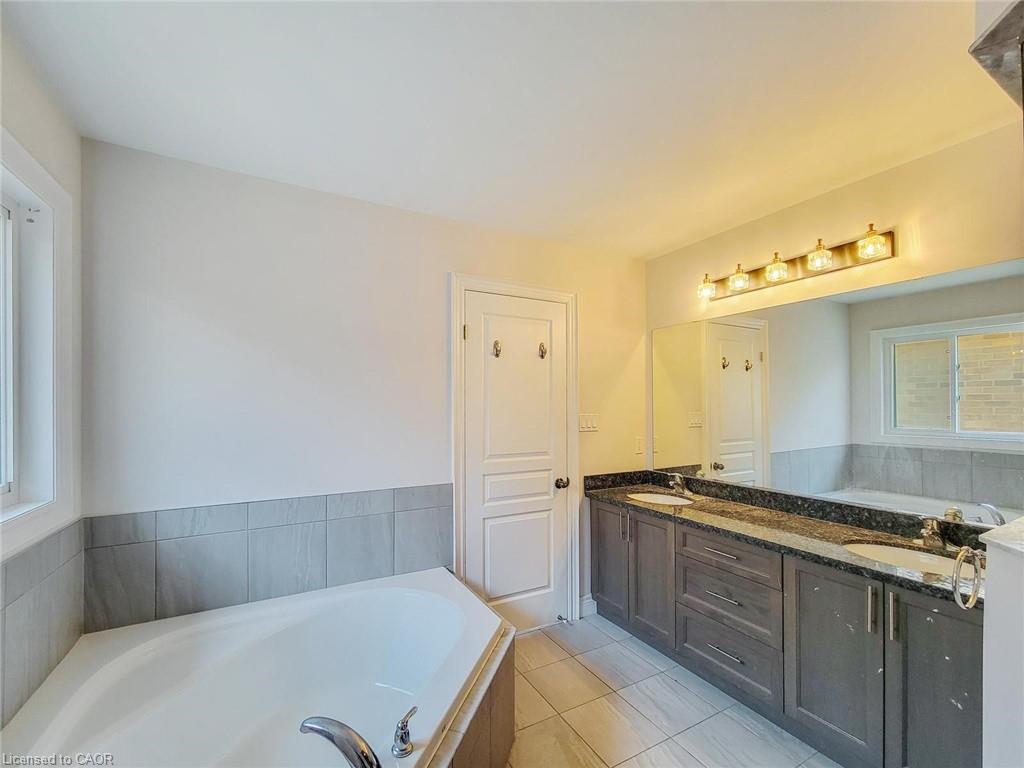 7 Chardonnay Street Property Photo 25