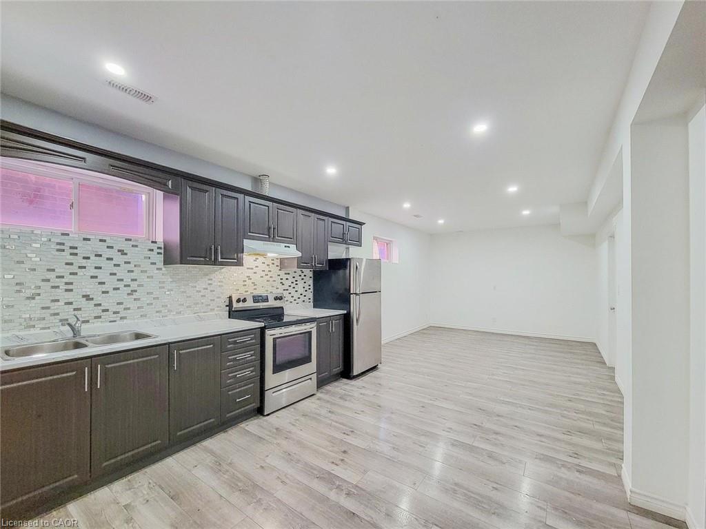 7 Chardonnay Street Property Photo 35
