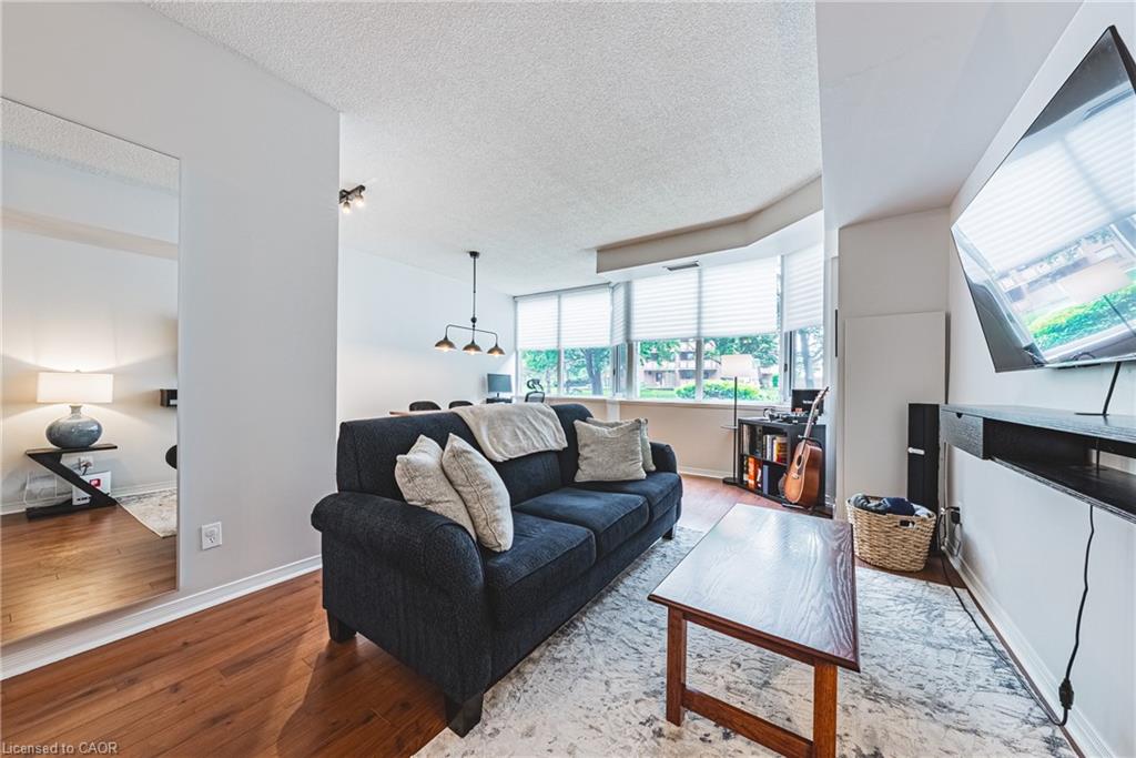 103-180 Limeridge Road W Property Photo 8