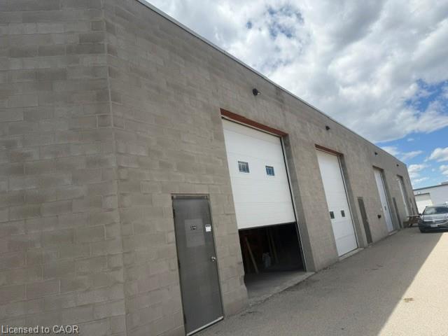 743 Barton Street Property Photo 2