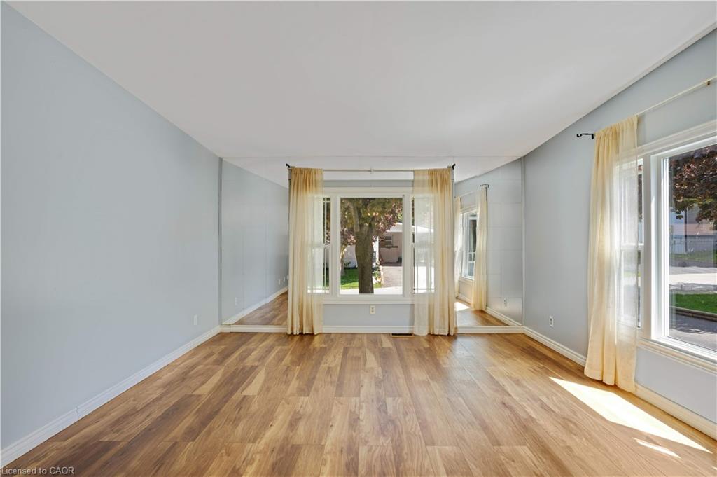 120 Maple Crescent Property Photo 12