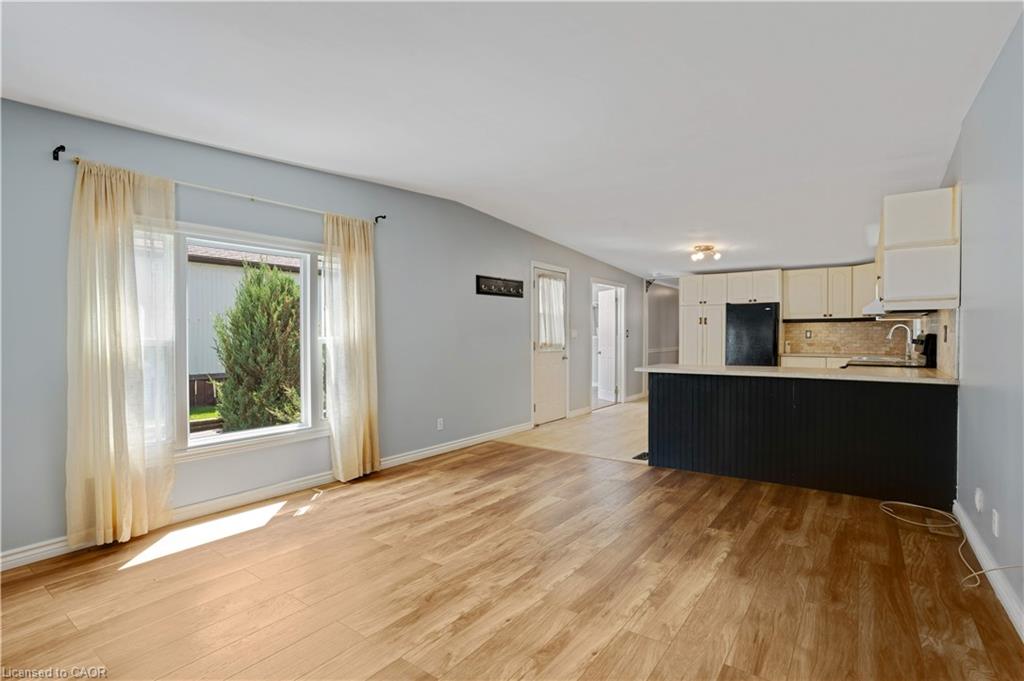 120 Maple Crescent Property Photo 14