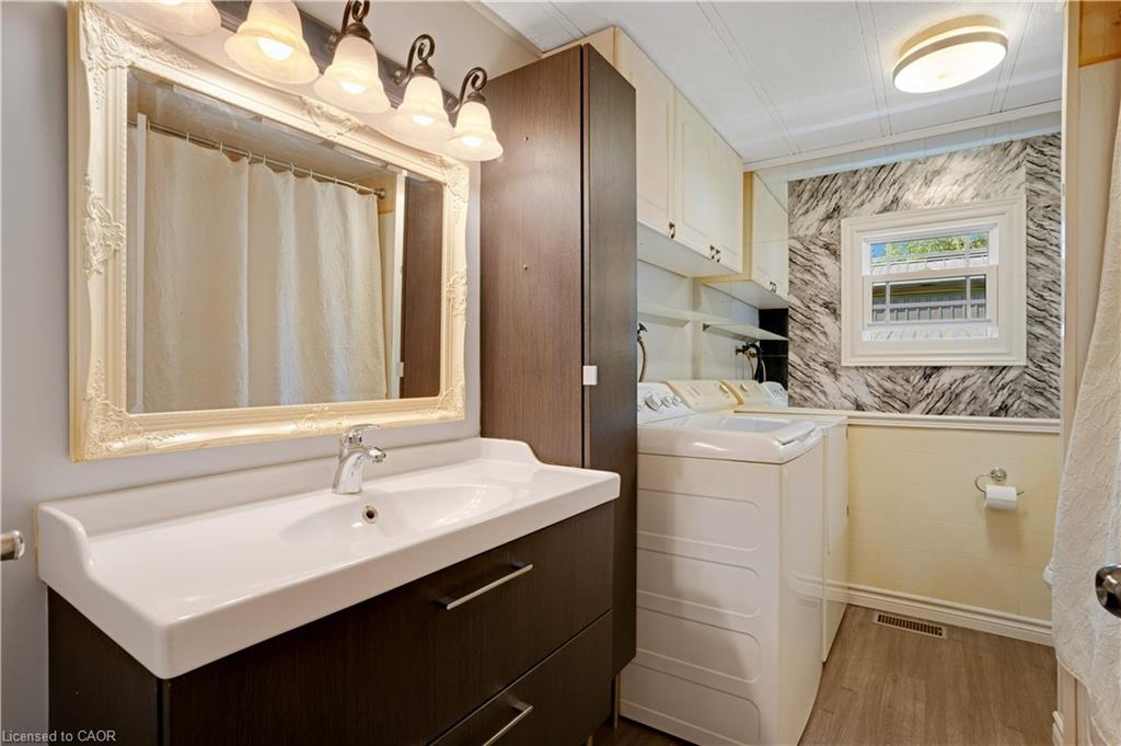 120 Maple Crescent Property Photo 23