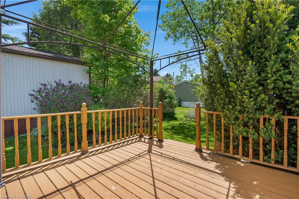 120 Maple Crescent Property Photo 34