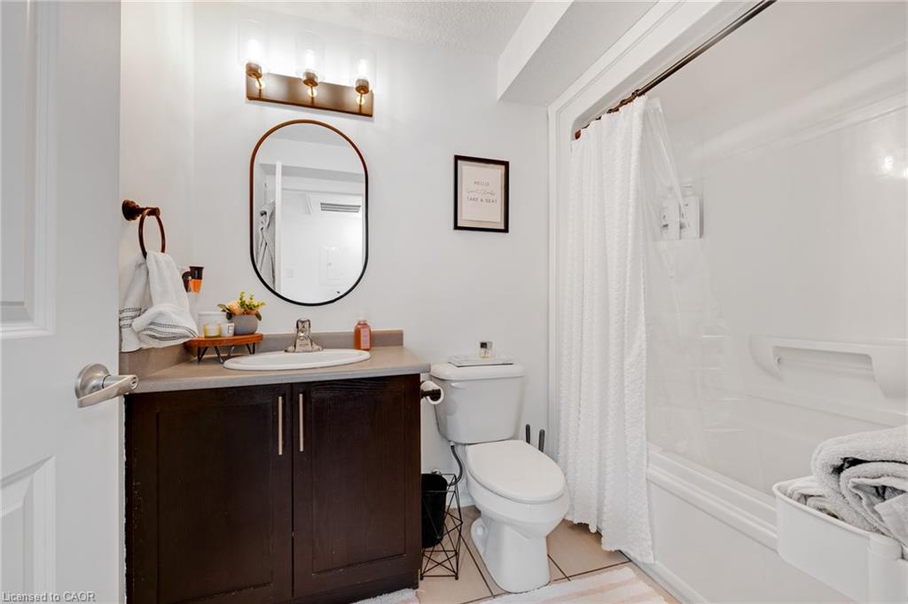 1c-185 Windale Crescent Property Photo 16