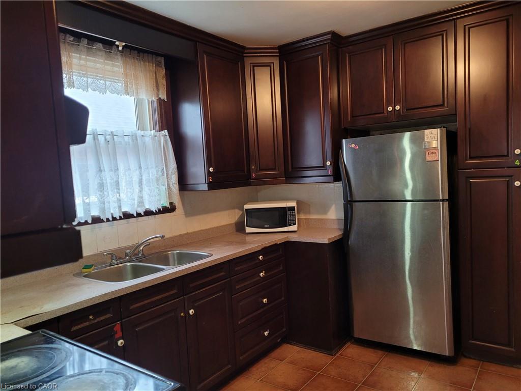 49 West 3rd Street Property Photo 2