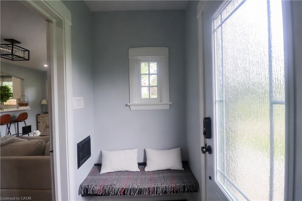 1429 Highway No 8 Property Photo 6