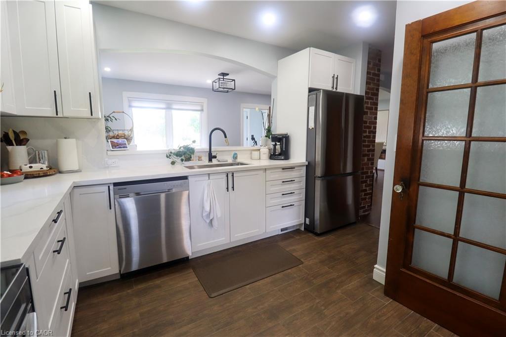 1429 Highway No 8 Property Photo 14