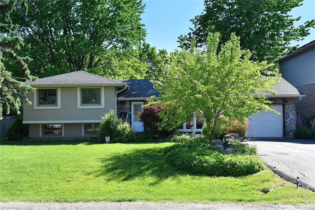 18 Dennis Avenue Property Photo 1
