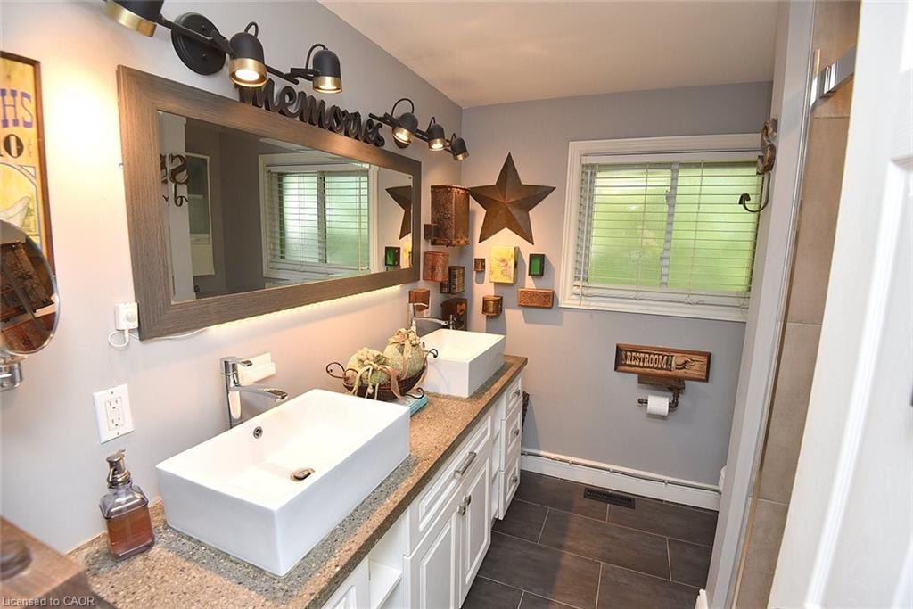 18 Dennis Avenue Property Photo 7