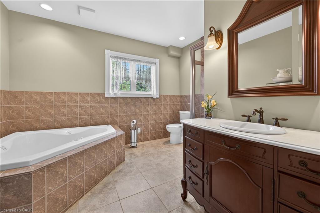 136 Mountain Street Property Photo 20