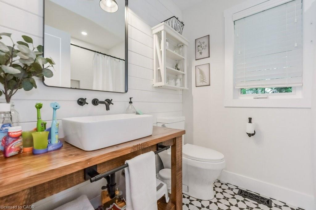 245 Geddes Street Property Photo 28