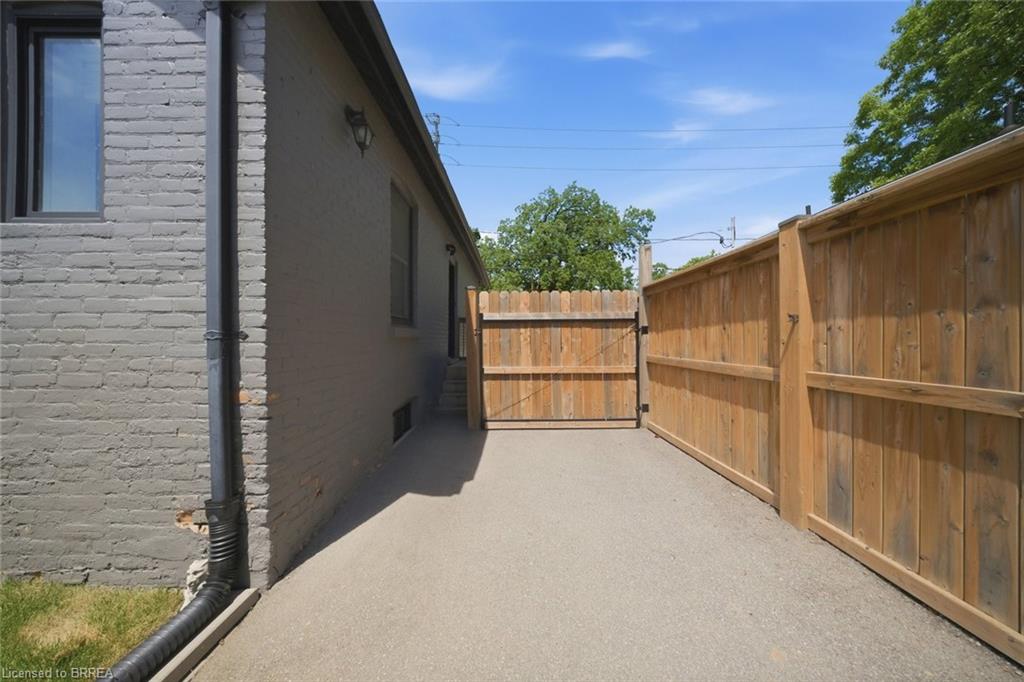 162 Grand River Avenue Property Photo 24