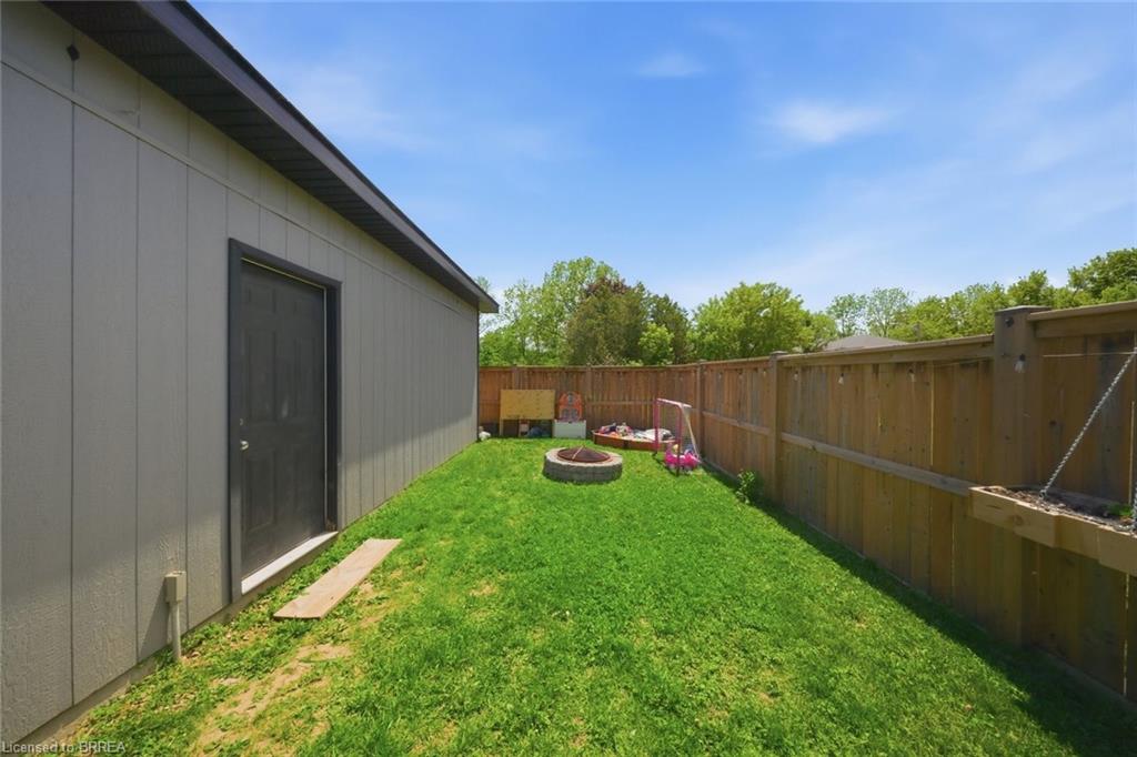 162 Grand River Avenue Property Photo 33