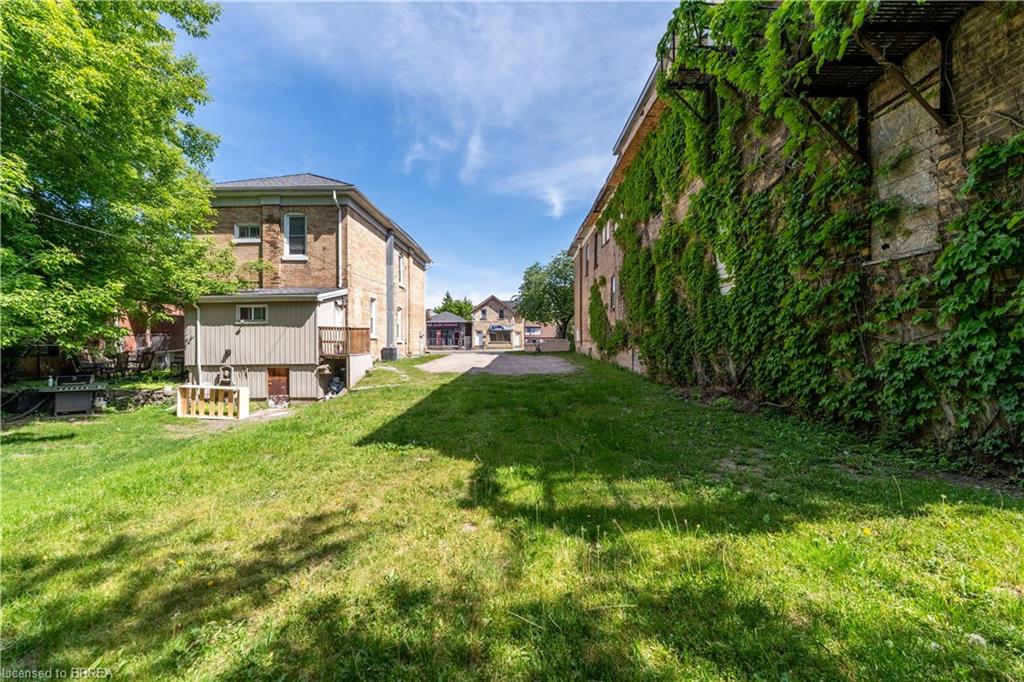 209 Dalhousie Street Property Photo 6