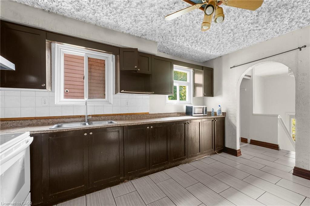 50 Apache Trail Property Photo 17