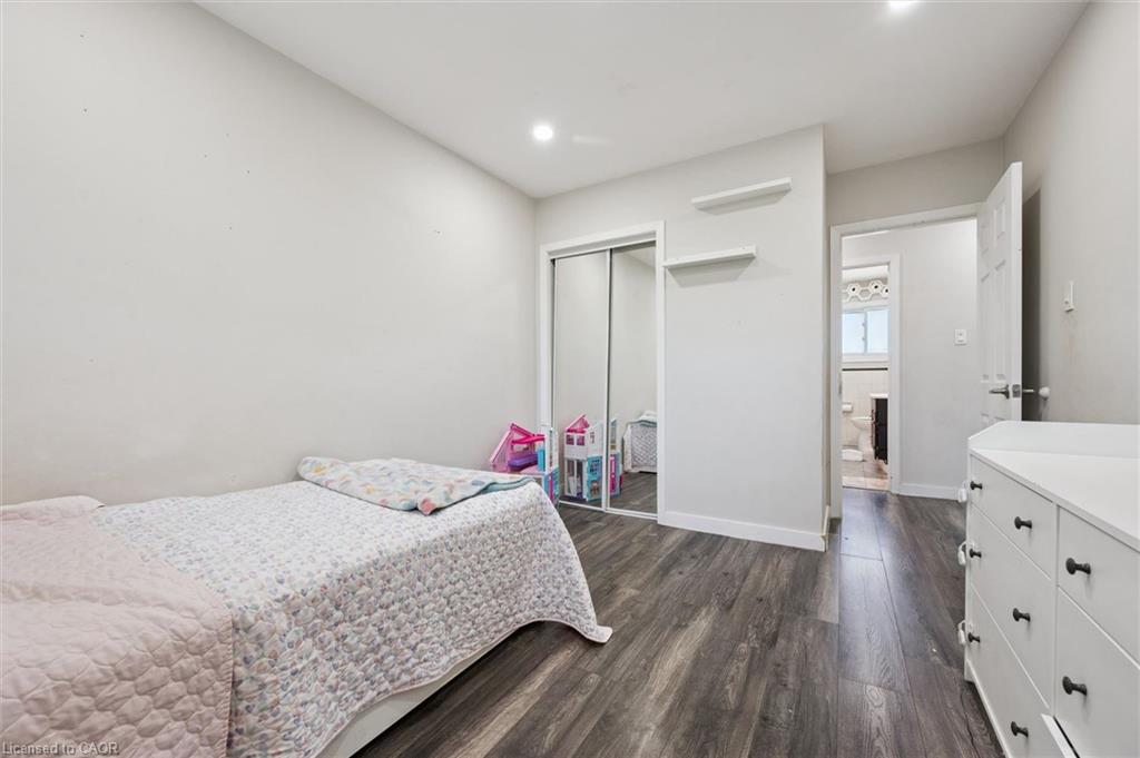 134 Westmount Road E Property Photo 17