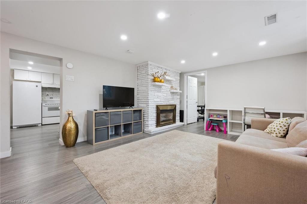 134 Westmount Road E Property Photo 20