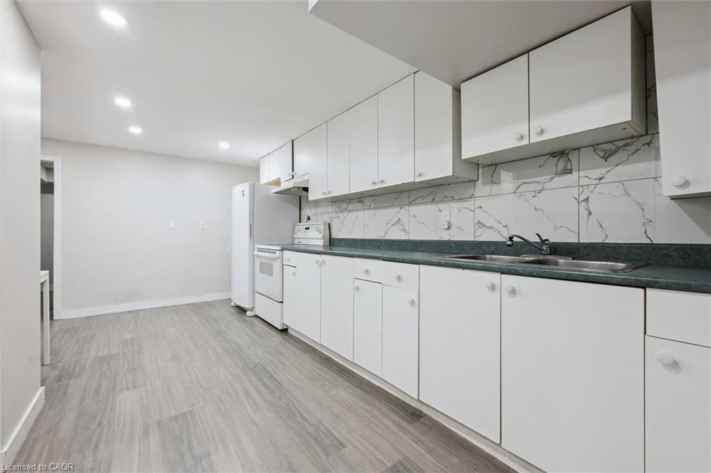 134 Westmount Road E Property Photo 28