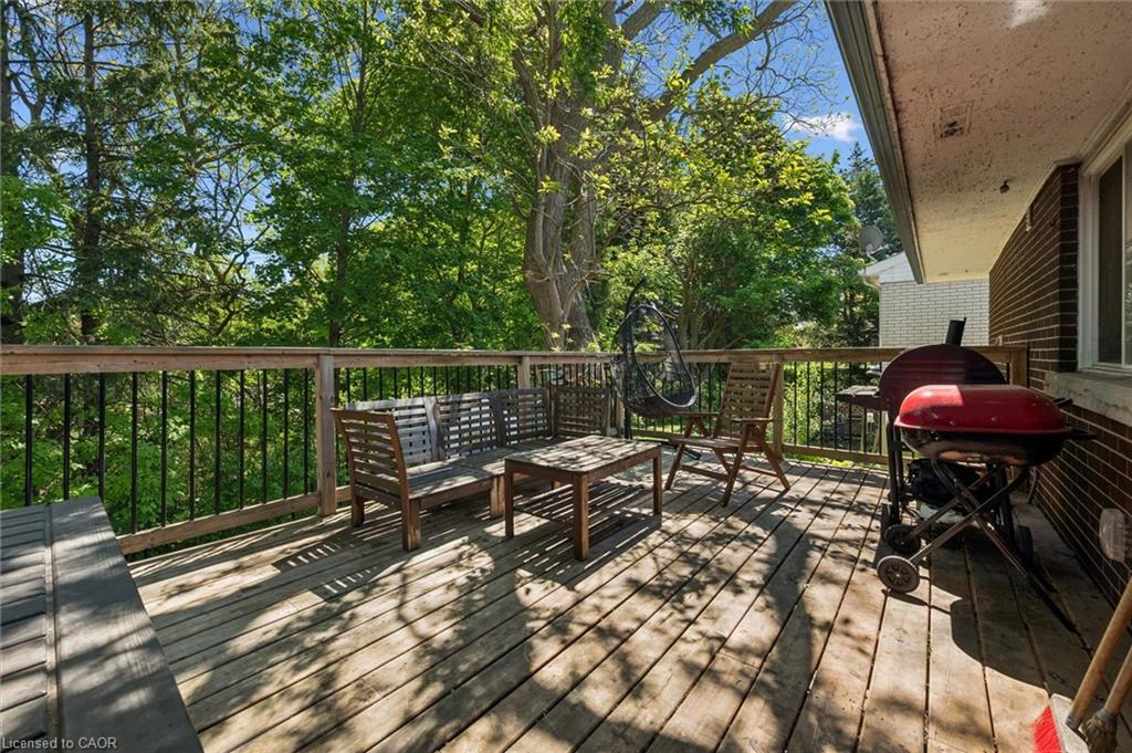 134 Westmount Road E Property Photo 30