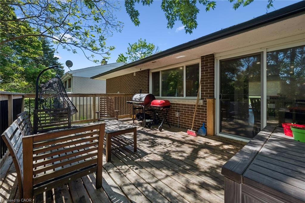 134 Westmount Road E Property Photo 32