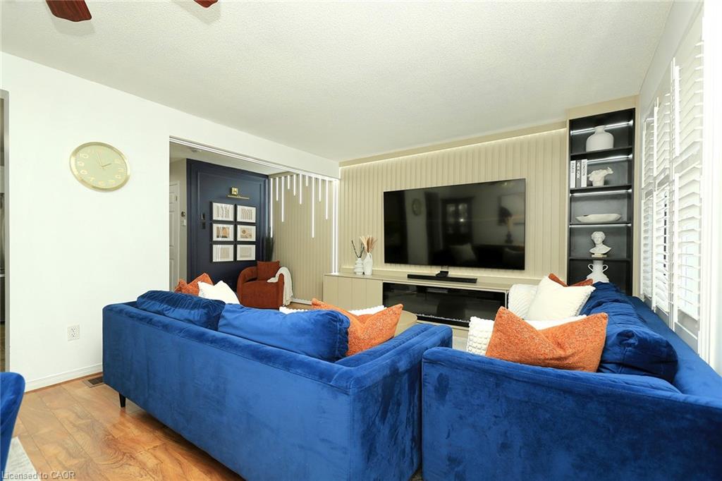 19 - 100 Vineberg Drive Property Photo 4