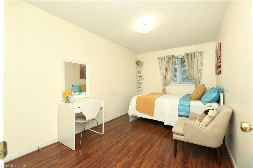 19 - 100 Vineberg Drive Property Photo 21