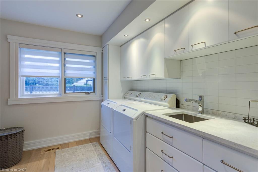 14 James Court Property Photo 17