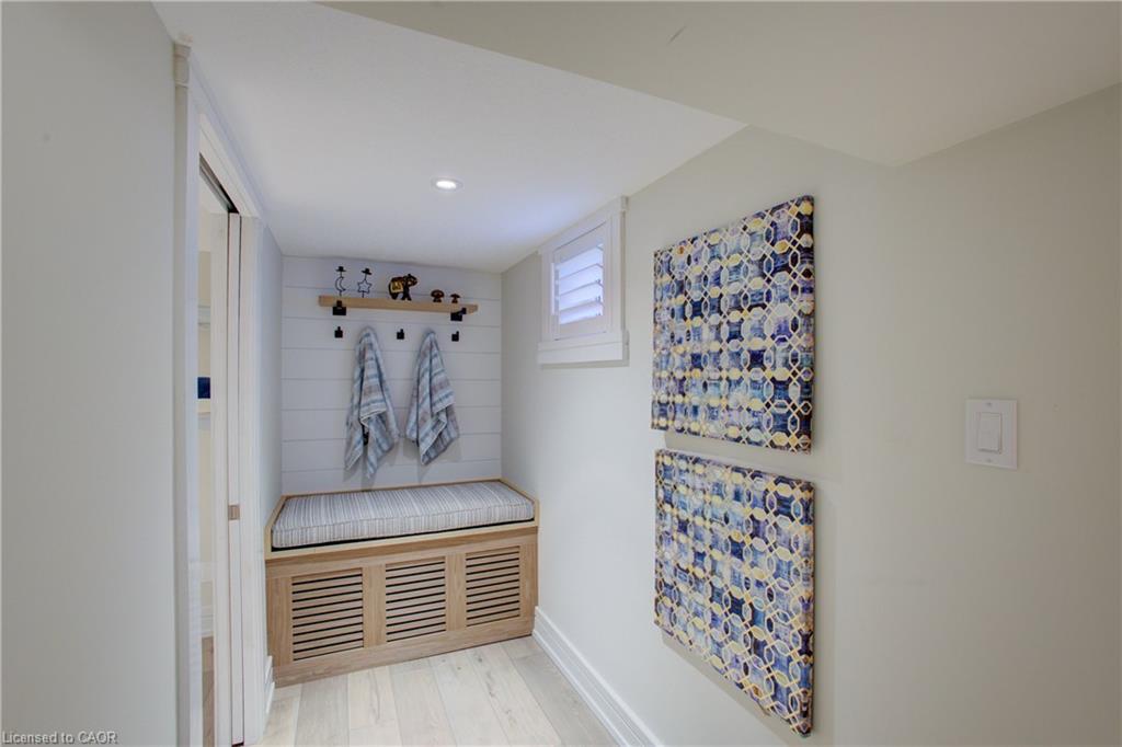 14 James Court Property Photo 32