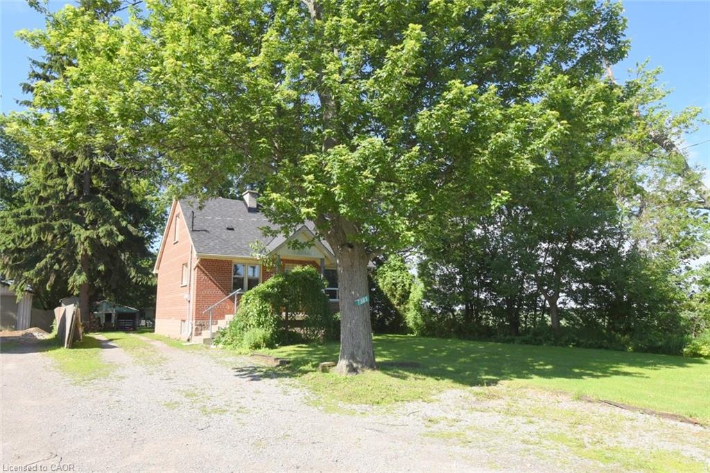 7381 Airport Road E Property Photo 2