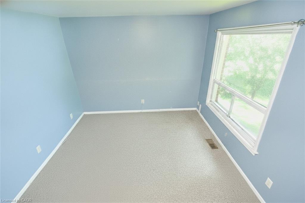 7381 Airport Road E Property Photo 5
