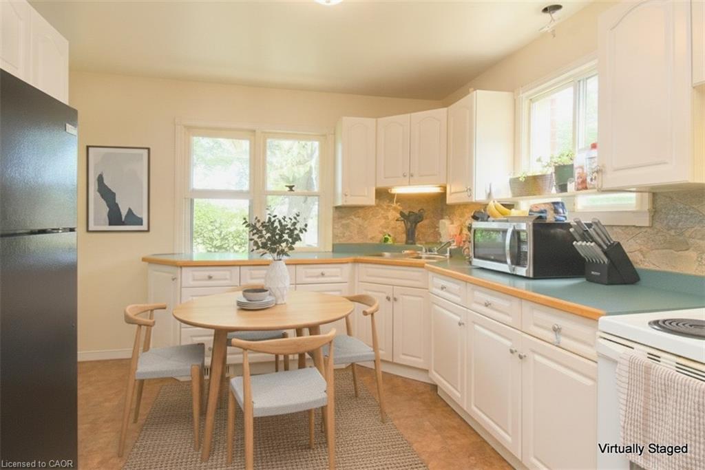 7381 Airport Road E Property Photo 13