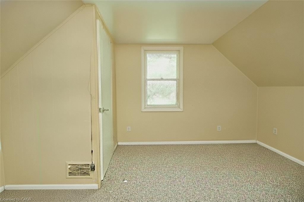 7381 Airport Road E Property Photo 14
