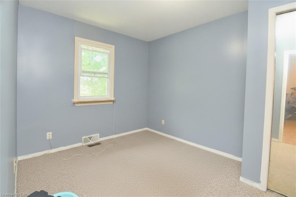 7381 Airport Road E Property Photo 18